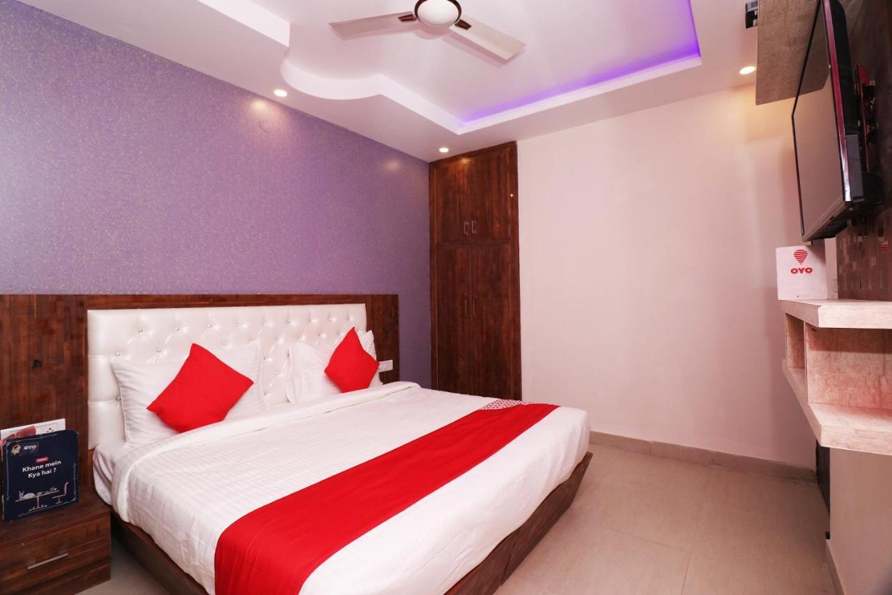 Oyo 25130 Hotel Royal Inn นิวเดลี ภายนอก รูปภาพ