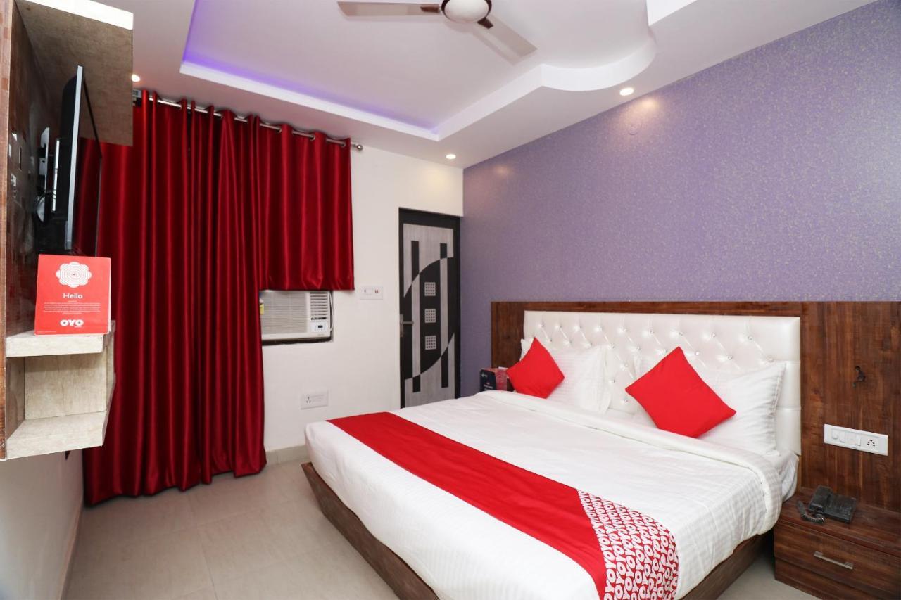 Oyo 25130 Hotel Royal Inn นิวเดลี ภายนอก รูปภาพ
